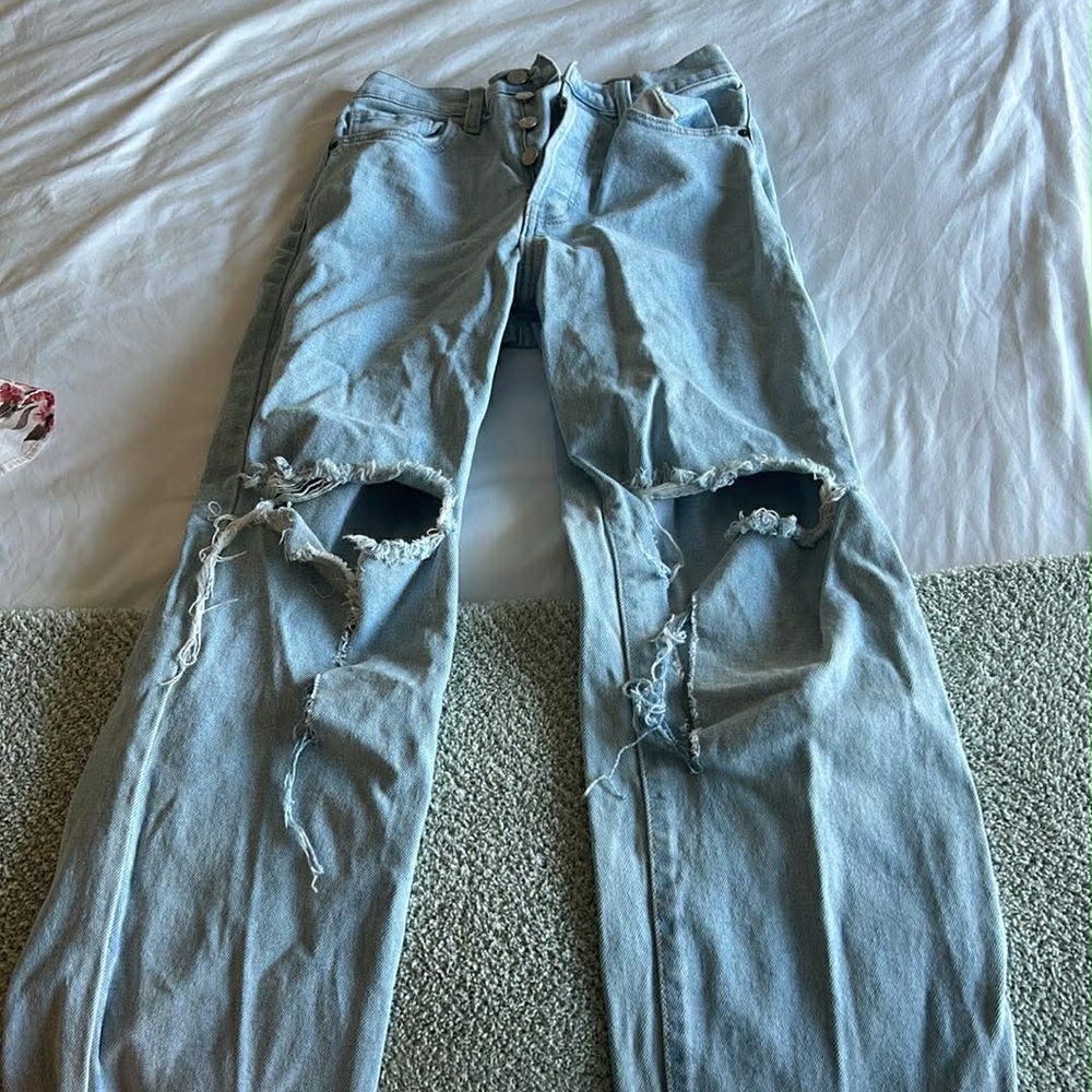 Cello Women’s Light Blue Ripped Jeans